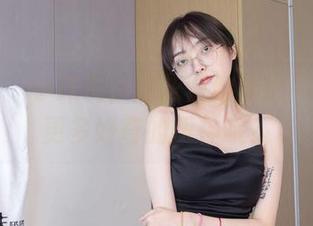 袜啵啵 – 小沫说，这些蕾丝壁纸可以抗拒更多好奇的眼神哦？