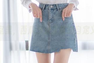 在教室里，西瓜少女呈现的自定义图集