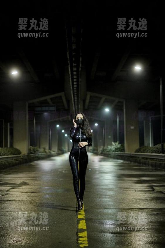 微密圈 - 看辣妈女神的美足私拍，心中想：肤浅又怎样，谁不喜欢呢？