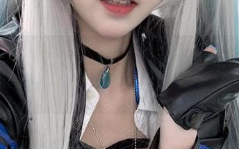 阿薰kaOri的私房珍藏——学姐礼服+内衣合集，谁还敢说她只是个学姐？
